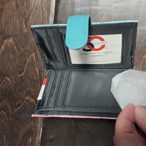 Mundi RFID blocking card case - Picture 4 of 4